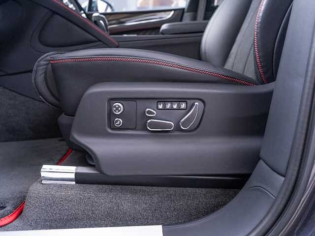 13:Bentley Bentayga, SUV, Magnetic, Feser-Graf Exclusive Cars GmbH | Bentley Nürnberg