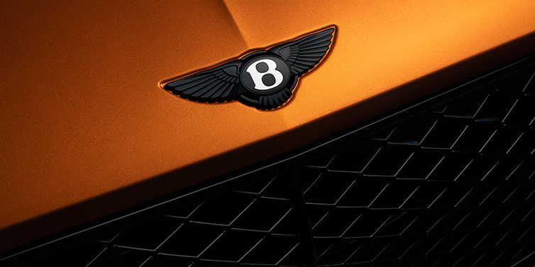 Feser-Graf Exclusive Cars GmbH | Bentley Nürnberg Bentley Continental GT coupe bonnet close up with black Bentley Wings bonnet badge